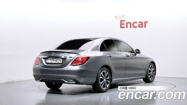 Mercedes-Benz C-Class (W205) C220 d Avantgarde 2017 — фото 2