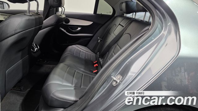 Mercedes-Benz C-Class (W205) C220 d Avantgarde 2017 — фото 11