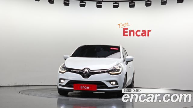 Renault Korea Clio Intens Panoramic 2019 — фото 3