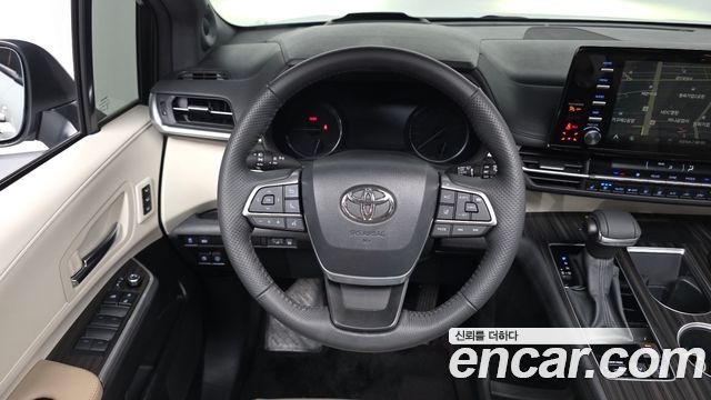 Toyota Sienna (IV) 2.5 Hybrid 2WD 2024 — фото 13