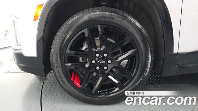 Chevrolet Traverse 3.6 AWD Redline 2023 — фото 5