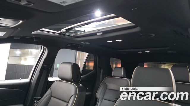 Chevrolet Traverse 3.6 AWD Redline 2023 — фото 23
