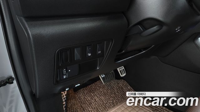 Renault Korea QM6 2.0 LPe RE Signature 2WD 2020 — фото 33