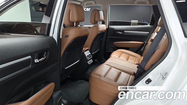 Renault Korea QM6 2.0 LPe RE Signature 2WD 2023 — фото 11