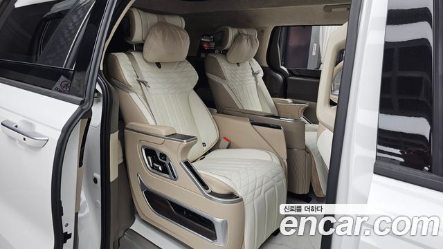 Kia Carnival (IV) HEV 9-Seater Hi-Limousine (Special vehicle) 2025 — фото 12