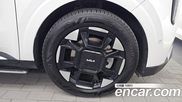 Kia Carnival (IV) HEV 9-Seater Hi-Limousine (Special vehicle) 2025 — фото 21