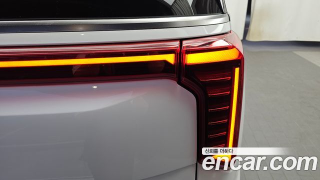 Kia Carnival (IV) HEV 9-Seater Hi-Limousine (Special vehicle) 2025 — фото 23