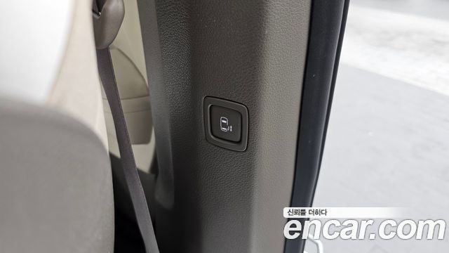 Kia Carnival (IV) HEV 9-Seater Hi-Limousine (Special vehicle) 2025 — фото 32