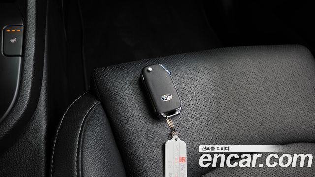 Kia K3 Trendy 2019 — фото 16