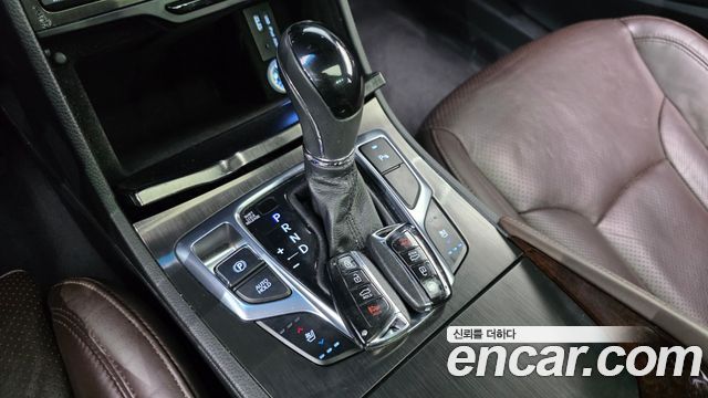 Hyundai Grandeur (HG) HG220 Diesel Premium 2016 — фото 9