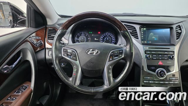 Hyundai Grandeur (HG) HG220 Diesel Premium 2016 — фото 13
