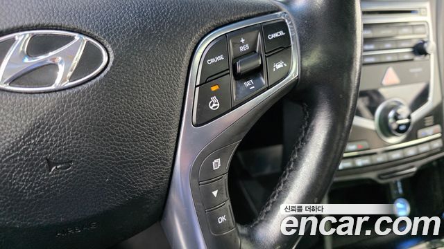Hyundai Grandeur (HG) HG220 Diesel Premium 2016 — фото 28
