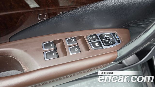 Hyundai Grandeur (HG) HG220 Diesel Premium 2016 — фото 30