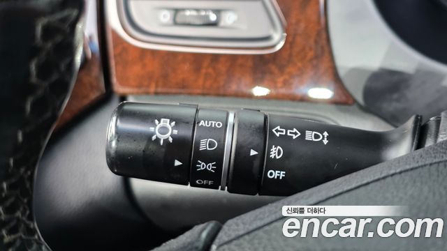 Hyundai Grandeur (HG) HG220 Diesel Premium 2016 — фото 32