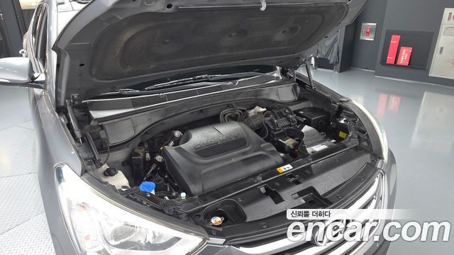 Hyundai Santa Fe (DM) Diesel(e-VGT) 2.0 4WD Exclusive 2015 — фото 6