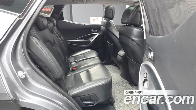 Hyundai Santa Fe (DM) Diesel(e-VGT) 2.0 4WD Exclusive 2015 — фото 13