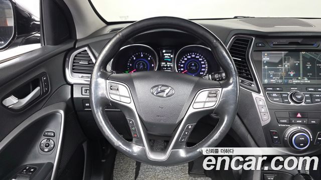 Hyundai Santa Fe (DM) Diesel(e-VGT) 2.0 4WD Exclusive 2015 — фото 14