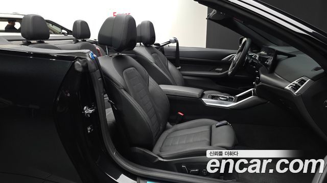 BMW 4 Series (G22) 420i M Sport Convertible 2025 — фото 11