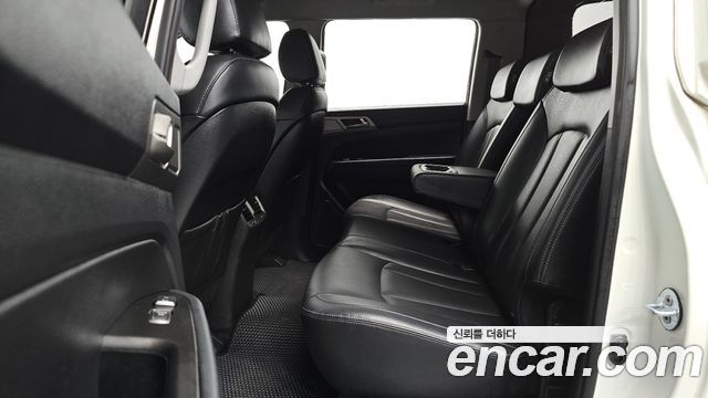 KG Mobility (SsangYong) Rexton Sports Diesel 2.2 4WD Prestige 2018 — фото 11