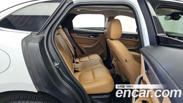 Jaguar F-PACE D200 SE 2022 — фото 12