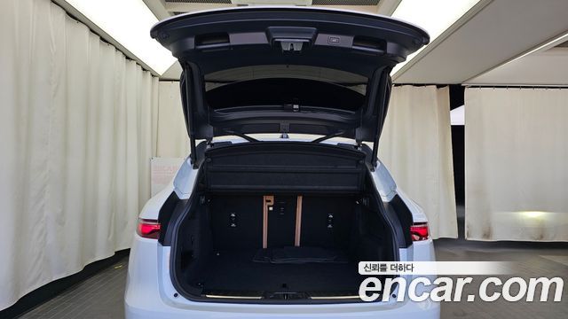 Jaguar F-PACE D200 SE 2022 — фото 20