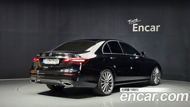 Mercedes-Benz E-Class (W213) E350 4MATIC AMG Line 2022 — фото 2