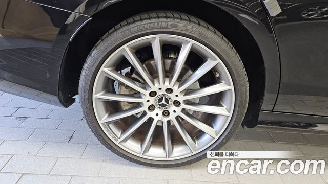 Mercedes-Benz E-Class (W213) E350 4MATIC AMG Line 2022 — фото 5