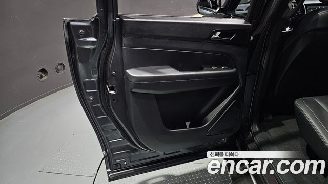 KG Mobility (SsangYong) Rexton Sports Khan Diesel 2.2 4WD Prestige Special (5-Link) 2021 — фото 25