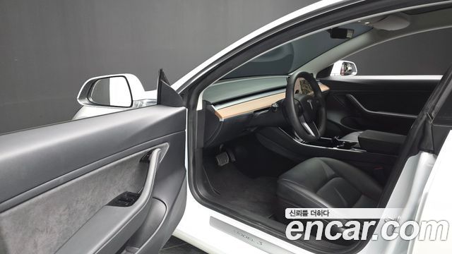 Tesla Model 3 Long Range AWD 2020 — фото 10