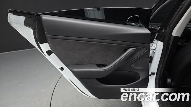 Tesla Model 3 Long Range AWD 2020 — фото 25
