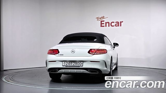 Mercedes-Benz C-Class (W205) C200 Cabriolet 2017 — фото 4