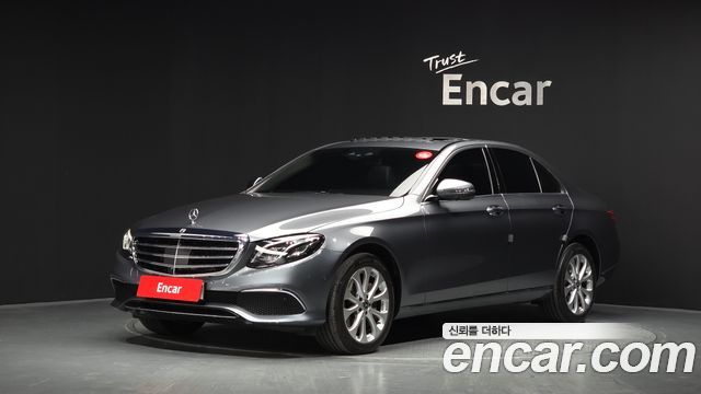 Mercedes-Benz E-Class (W213) E300 4MATIC Exclusive 2020 — фото 1