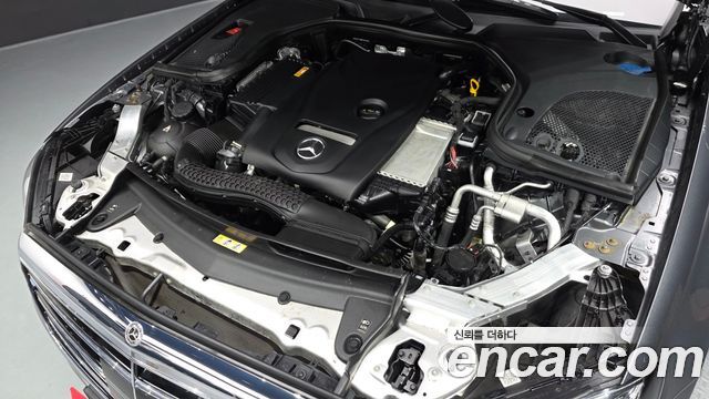 Mercedes-Benz E-Class (W213) E300 4MATIC Exclusive 2020 — фото 6