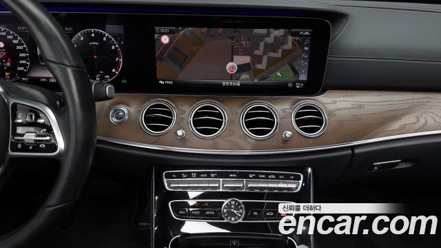 Mercedes-Benz E-Class (W213) E300 4MATIC Exclusive 2020 — фото 14