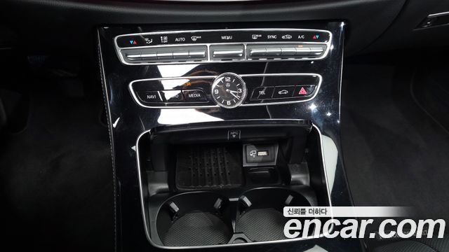 Mercedes-Benz E-Class (W213) E300 4MATIC Exclusive 2020 — фото 17