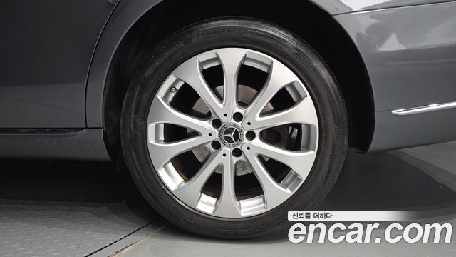 Mercedes-Benz E-Class (W213) E300 4MATIC Exclusive 2020 — фото 21