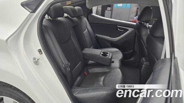 Hyundai Avante (MD) M16 GDI Luxury 2012 — фото 12