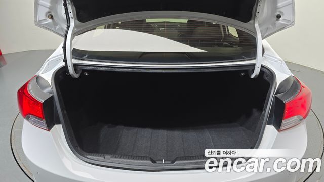 Hyundai Avante (MD) M16 GDI Luxury 2012 — фото 20