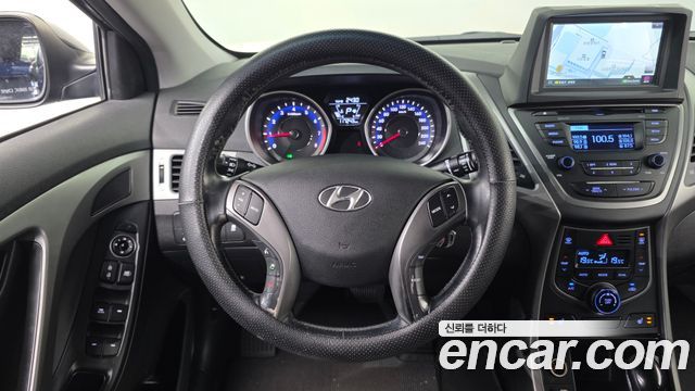 Hyundai Avante 1.6 GDi Smart Standard 2015 — фото 14