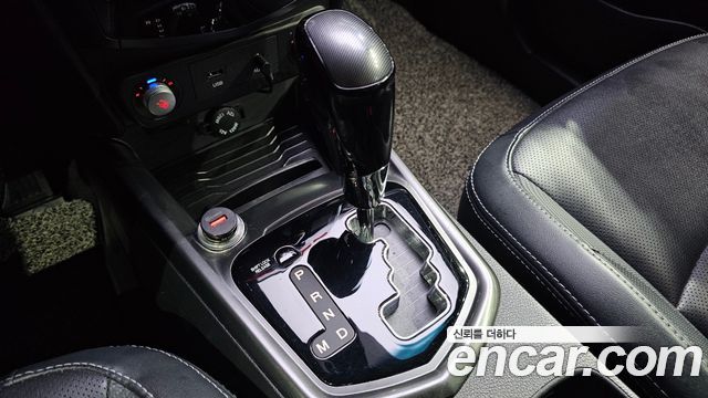 KG Mobility (SsangYong) Tivoli VX 2WD 2017 — фото 9