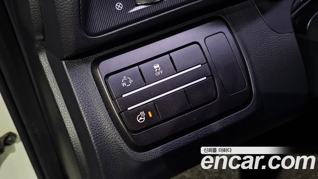 KG Mobility (SsangYong) Tivoli VX 2WD 2017 — фото 18