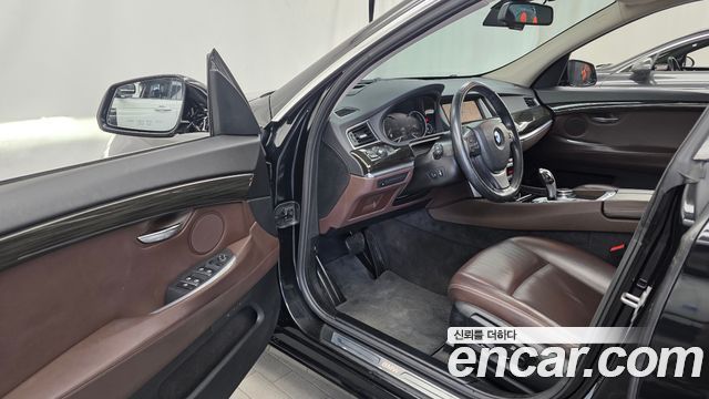 BMW 5 Series GT (F07) GT 30d xDrive 2016 — фото 10