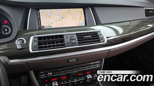 BMW 5 Series GT (F07) GT 30d xDrive 2016 — фото 14