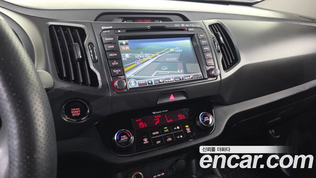 Kia Sportage R Diesel 2WD TLX High-Deluxe 2013 — фото 14