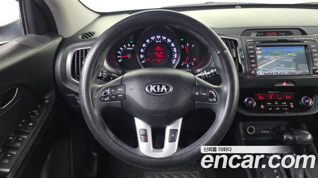 Kia Sportage R Diesel 2WD TLX High-Deluxe 2013 — фото 15