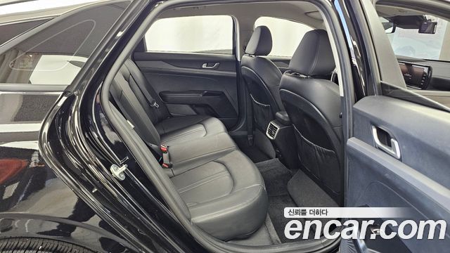 Kia K5 (III) 2.0 Prestige 2021 — фото 11