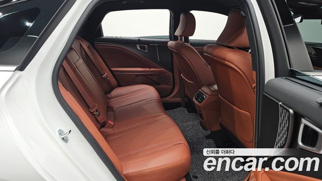 Kia K8 2.5 Gasoline 2WD Noblesse 2025 — фото 16