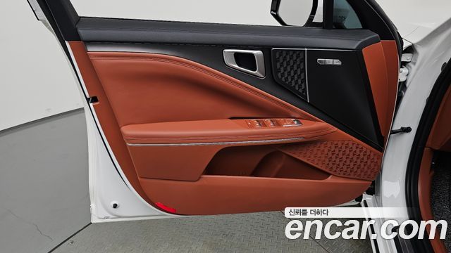Kia K8 2.5 Gasoline 2WD Noblesse 2025 — фото 30