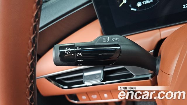 Kia K8 2.5 Gasoline 2WD Noblesse 2025 — фото 34