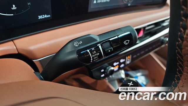 Kia K8 2.5 Gasoline 2WD Noblesse 2025 — фото 35